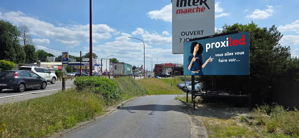 Campagne publicitaire sur ecran geant led.webp